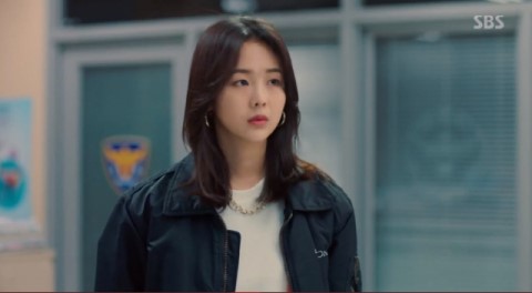 서승아(금새록 분)