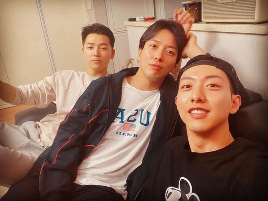 강민혁,정용화,이정신(사진=이정신 인스타그램)