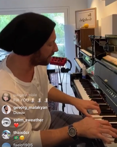 [사진 제공 = 콜드플레이 공식 SNS]