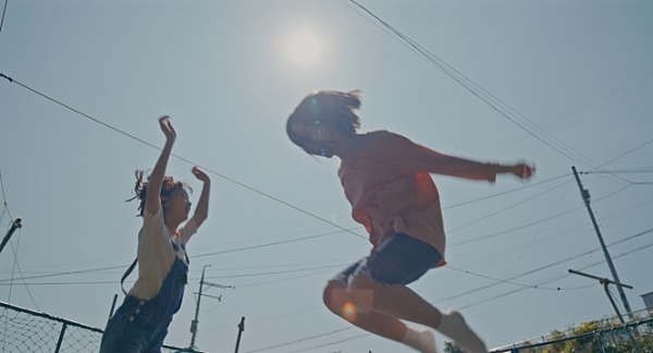 (사진=벌새/네이버 영화 스틸컷)