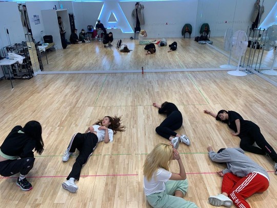 [사진제공=윤보미 인스타그램]