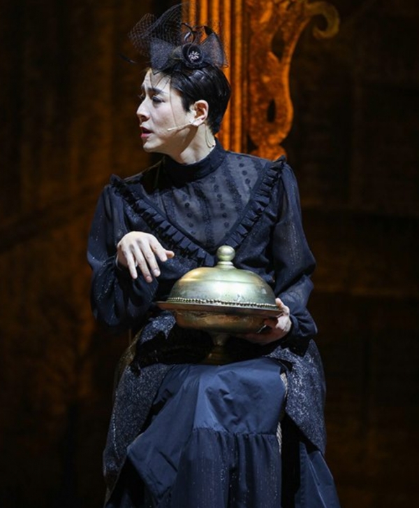 '로렐라이' 역의 홍우진 배우