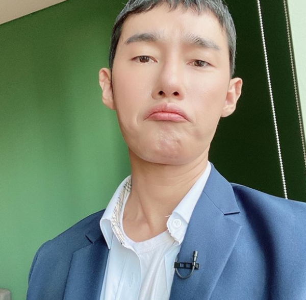 허지웅 (사진-허지웅인스타그램)