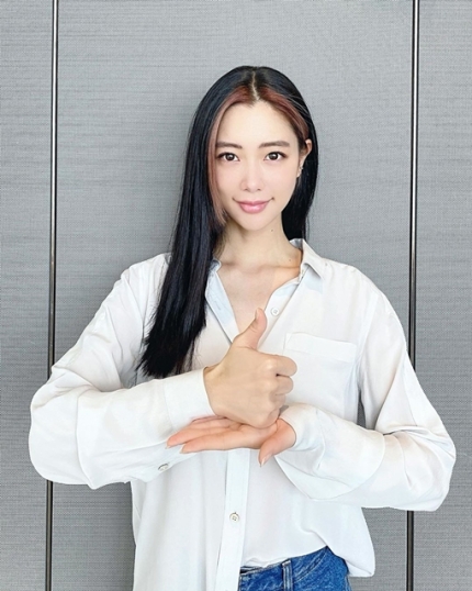 배우 겸 모델 클라라