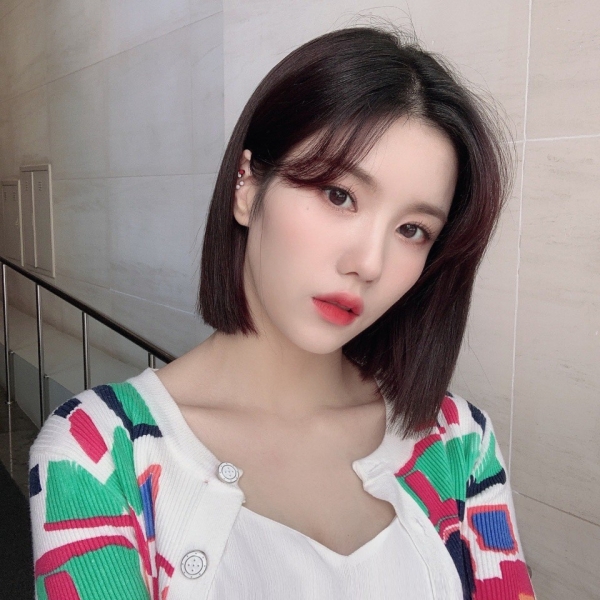 사진= 아이즈원 공식 SNS