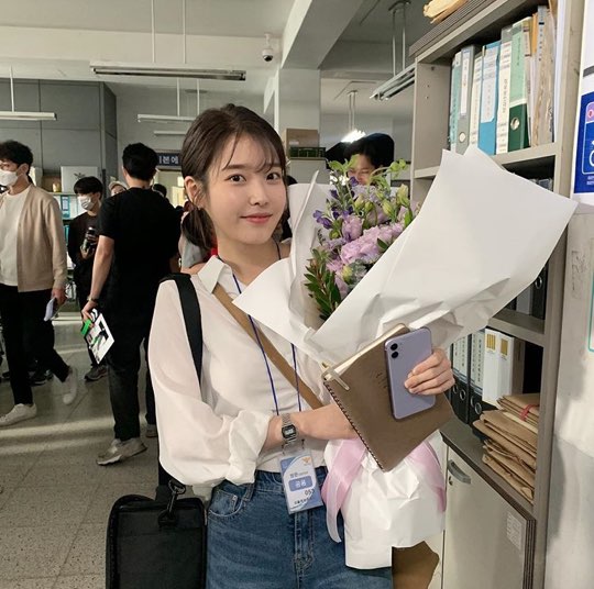 아이유(사진-아이유 인스타그램)