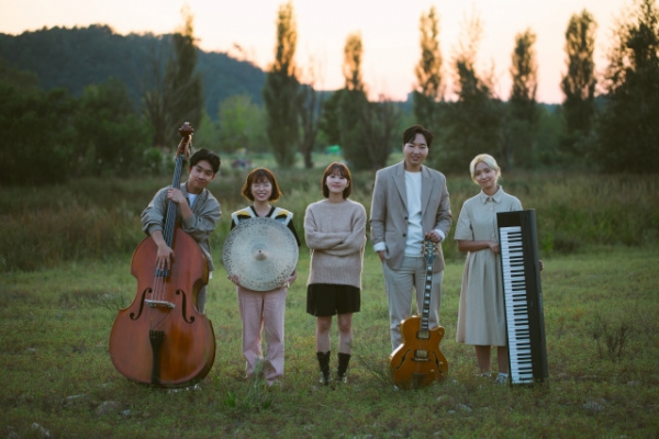 ‘오늘 밤을 날아요’ 뮤직비디오 스틸컷