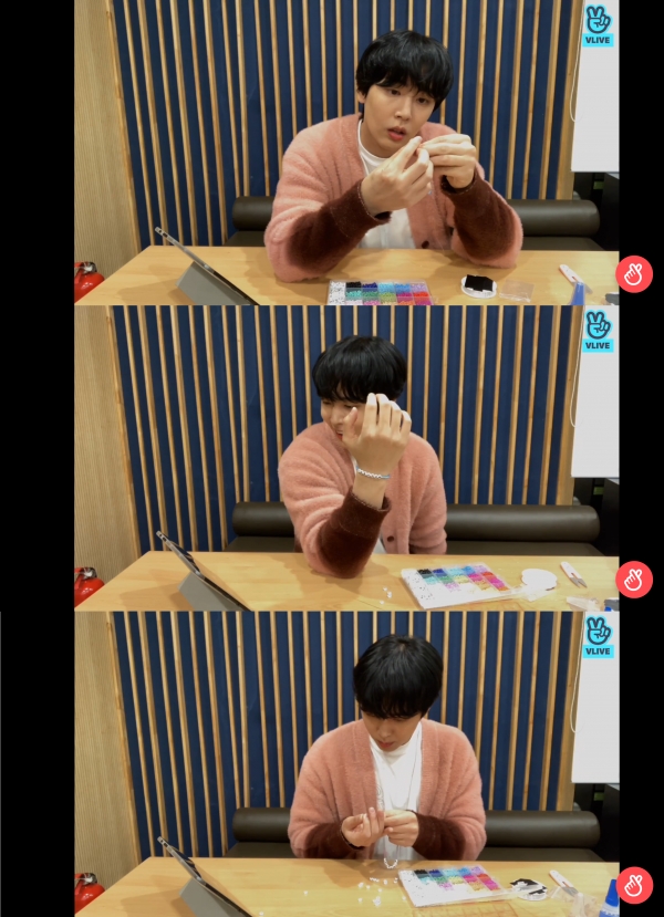 SF9 재윤 브이라이브 방송 일부 캡처 / 브이라이브 제공