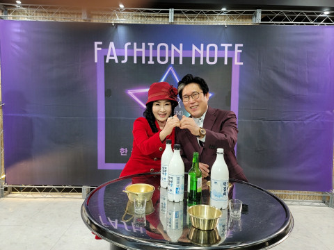 왼쪽부터 실버스타 주연 김선, 이영만