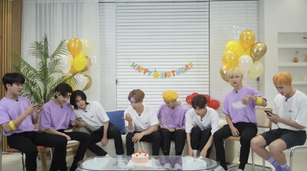 출처 = 라이브 방송 화면 캡쳐