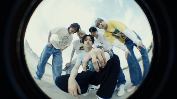 사진 출처: ‘TXT The Chaos Chapter: FIGHT OR ESCAPE Concept Clip ‘FIGHT’’ 캡처
