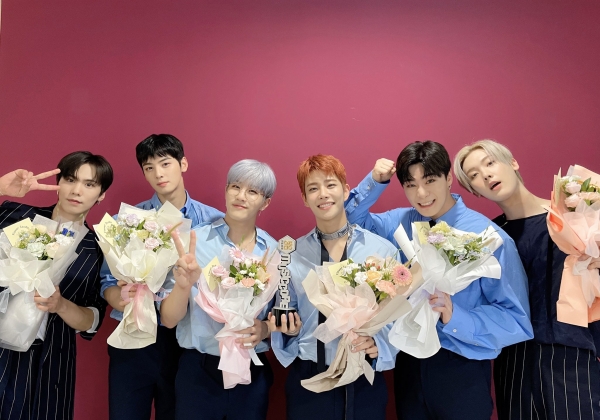 사진=아스트로 공식 트위터