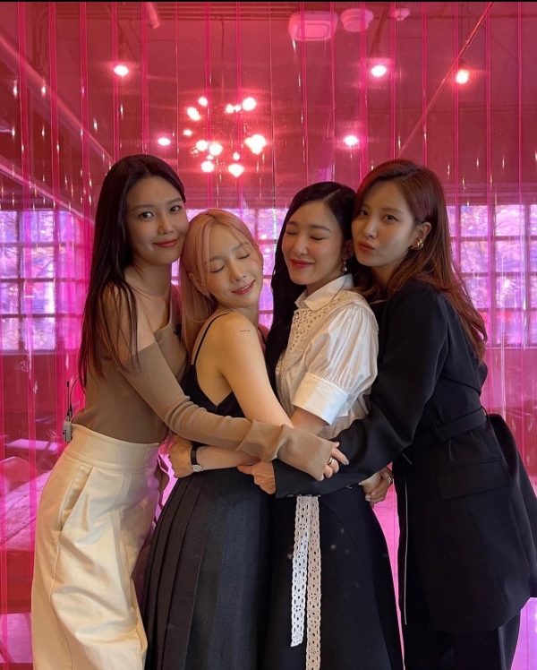 (사진 = 태연 Instagram)