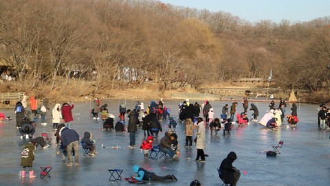 ‘설원의 사냥꾼’ 빙어 낚시