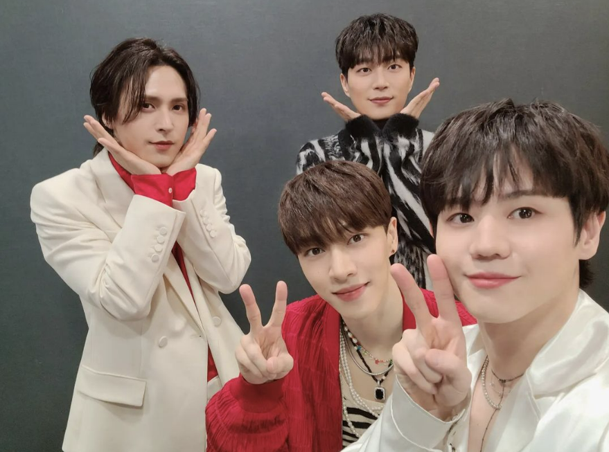 출처 = 하이라이트 공식 인스타그램 계정