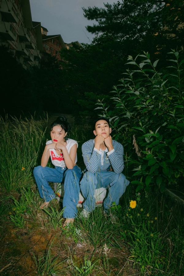 사진 = AOMG, RBW 공식 SNS 채널