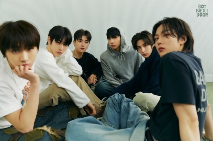 KOZ엔터테인먼트 제공