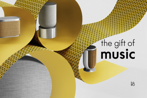 왼쪽 상단부터 시계 방향으로 베오사운드 A5, 베오사운드 밸런스, 베오랩 8, 베오사운드 A9 5세대