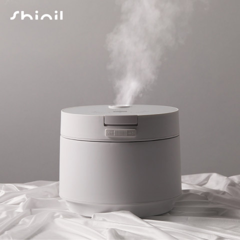 신일전자가 건조한 겨울철에도 촉촉하고 쾌적한 실내 공기를 유지시켜 줄 ‘가열식 가습기’를 출시했다