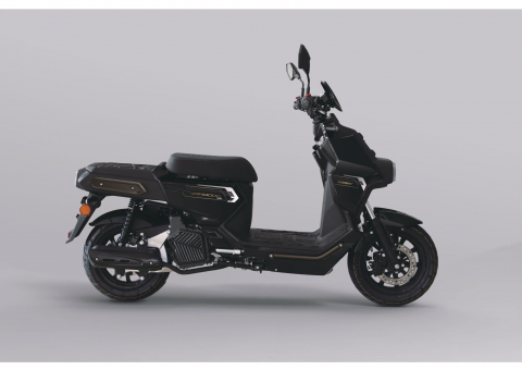 MBK모터스가 독보적 실용미를 갖춘 125cc 스쿠터 ‘밴쿱125’ 출시를 예고했다. 국내 모터사이클 유통의 신흥 강자 MBK모터스가 차별화된 실용성과 기능미를 강조한 125cc 스쿠터 ‘벤쿱125’의 출시로 이목을 끌고 있다