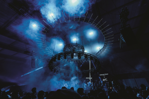 오데마 피게가 몽트뢰 재즈 페스티벌 프로그램의 일환으로 부브리 화력 발전소에서 이색적인 오데마 패럴렐 공연을 펼쳤다