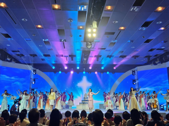 만민중앙교회, 창립 43주년 기념행사 개최